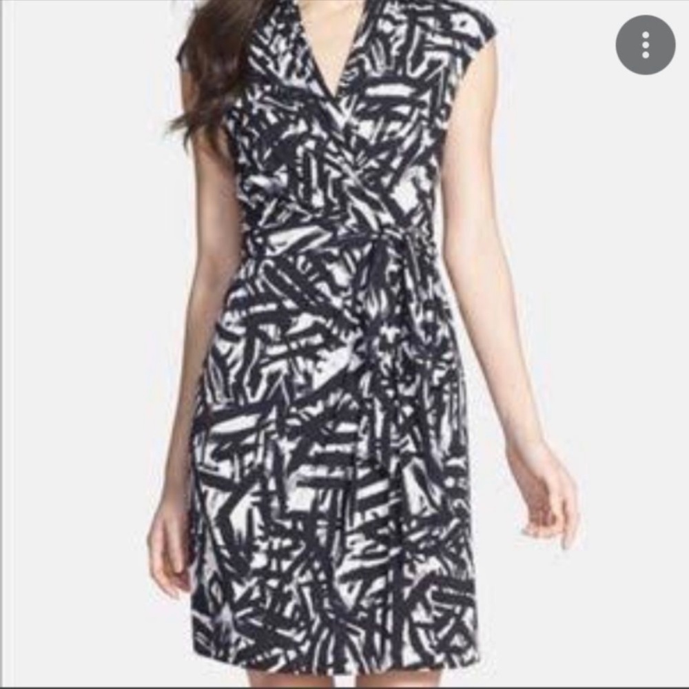 Eliza J Black and White Short Sleeve Draped Dress| Size 8